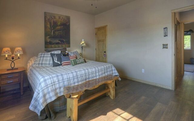 Pine River Cabin