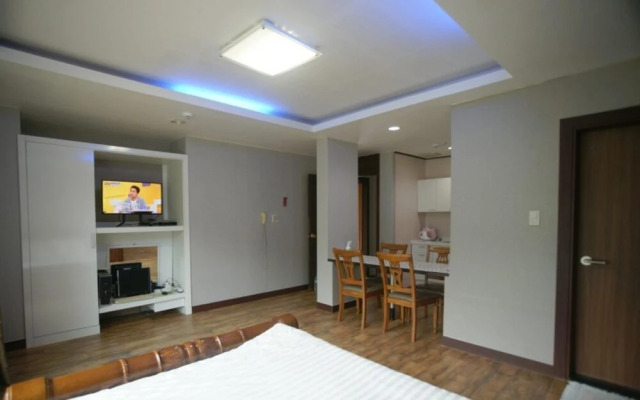 Yangyang Denver House Pension