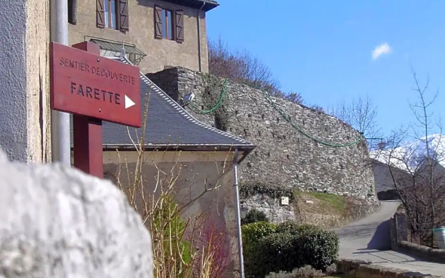 Au Cheval Blanc - appartements et chambres d'hôtes