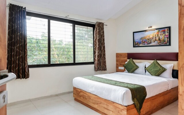 Treebo Deluxe Resort