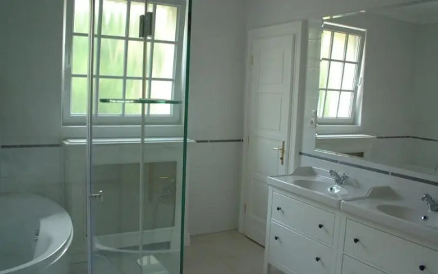 Bakator House Gellert Hill