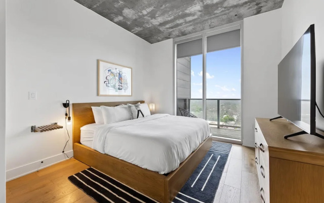 Luxe Condo in Downtown Austin