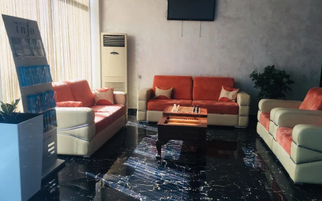 Royal Palace Hotel