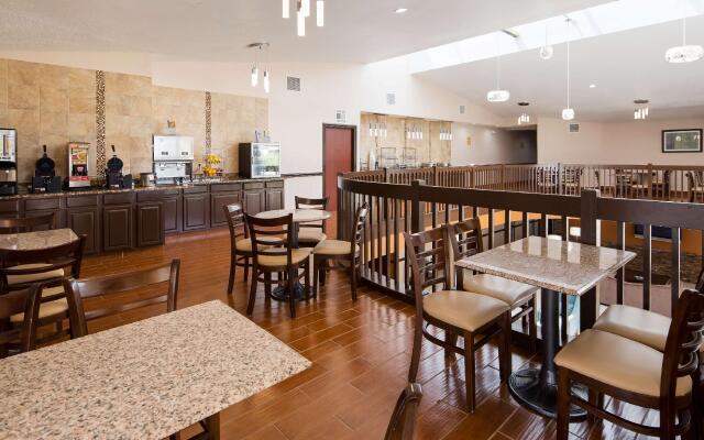 AmericInn by Wyndham Grand Rapids Airport North