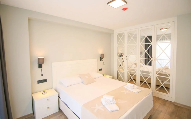 Krem Marin Suits Otel