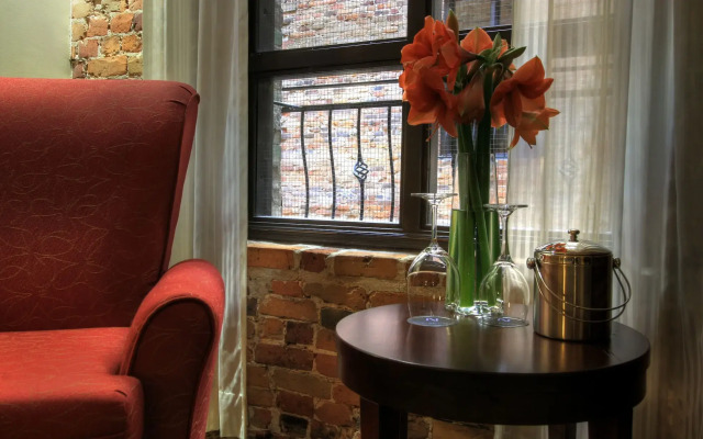 Hotel Nelligan