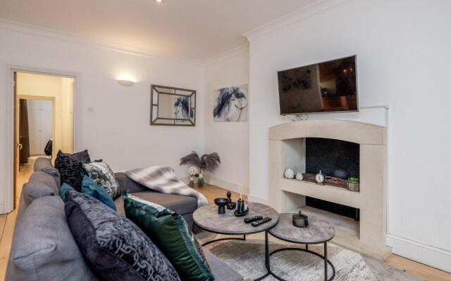 Earl's court 2 Bed Apartment Nevern Square 4