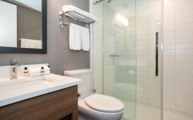Sandman Signature Calgary Downtown Hotel