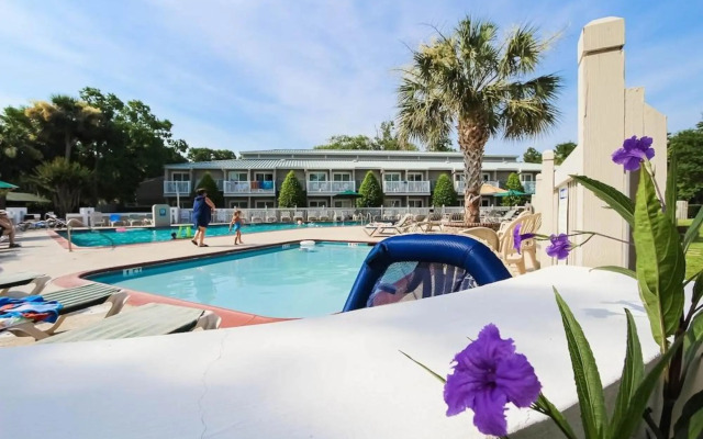 Players Club Resort by VRI Resort