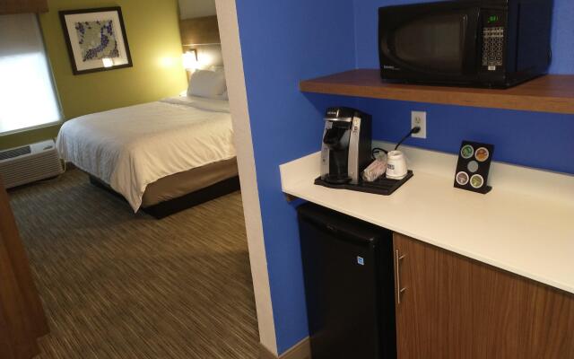 Holiday Inn Express Hotel & Suites Madison by IHG