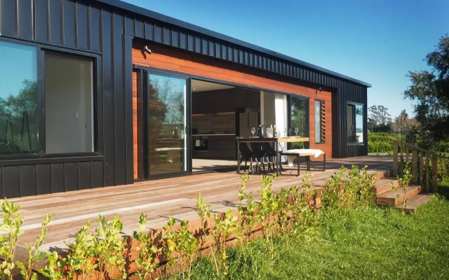 36 on Burgundy - Martinborough Holiday Home
