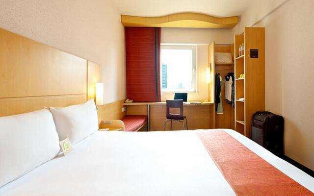 IBIS Hohhot Changle Palace