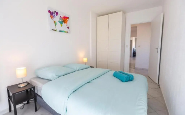 Superbe 100m2 - 2 Balcons - Proche Gare - Climatisé