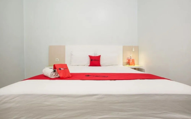 RedDoorz @ Kartohardjo Madiun