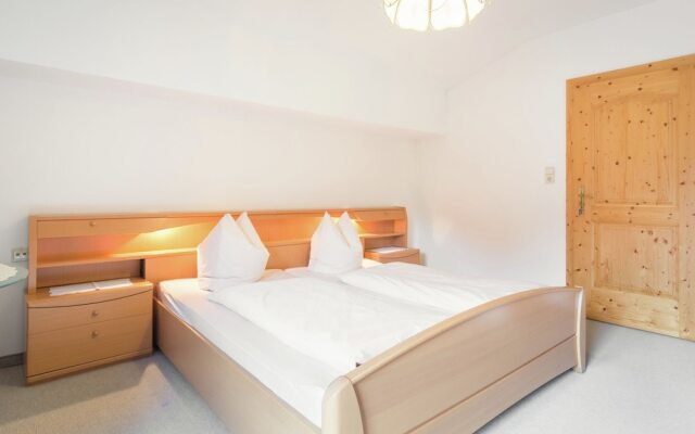 Contemporary Apartment in Kampl near Ski Area