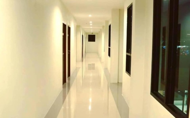 The Hub Suratthani Hotel