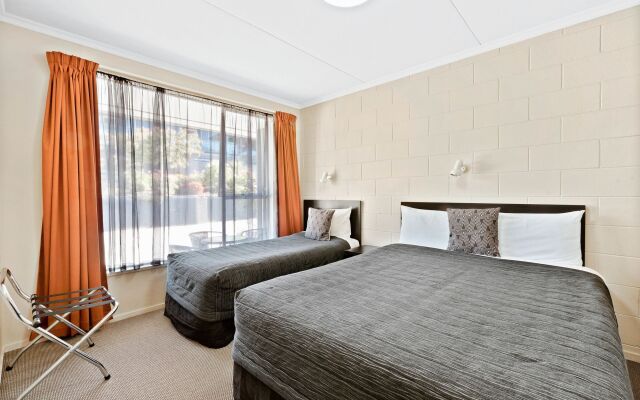 Central Gateway Motel