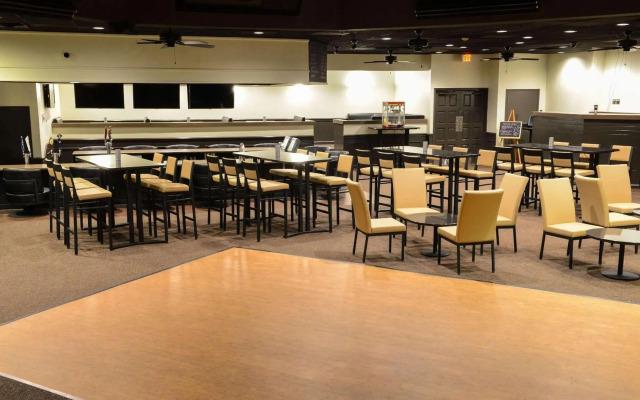 Park Inn by Radisson Sharon
