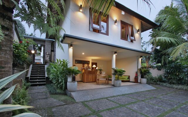 D'Legon Villas
