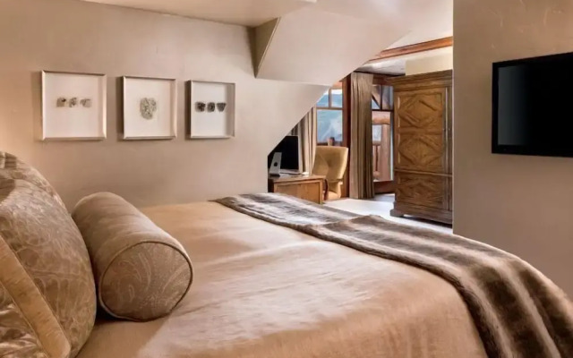 Bachelor Gulch Ritz-carlton 2 Bedroom Mountain Residence With Ski in, Ski out Access, Hot Tub, and Full Service Spa