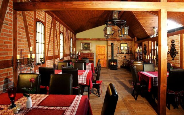 Landhaus & Burg Hotel Romantik