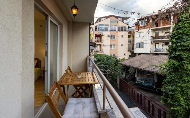 Bogdanovski Studios & Guest Rooms
