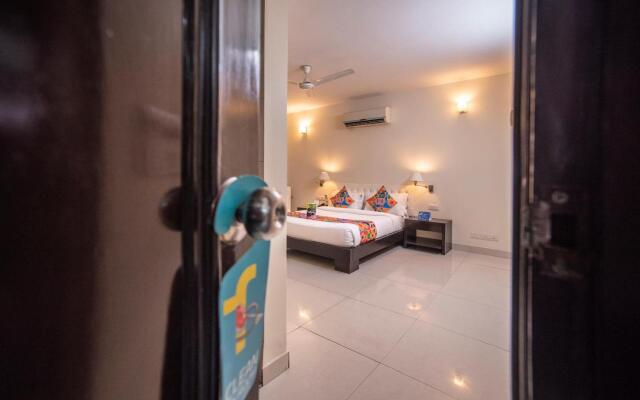 FabHotel Anutham Saket