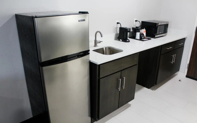 Comfort Suites Greenville Airport