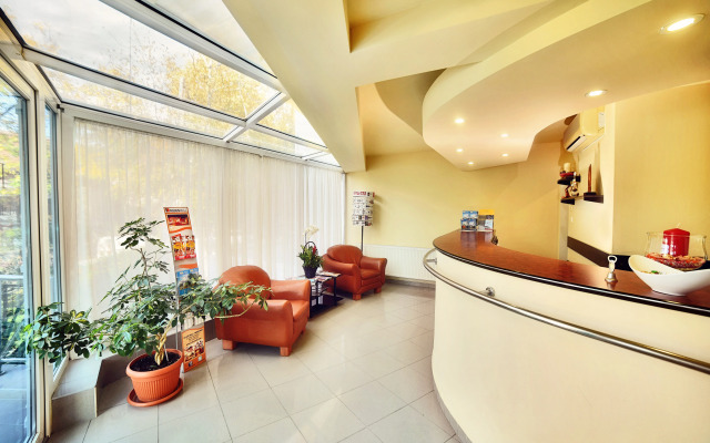 President Hotel