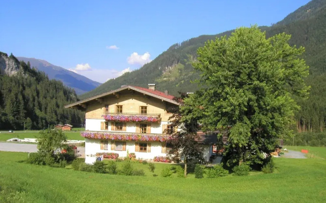 Apartment in Krimml With Parking Space