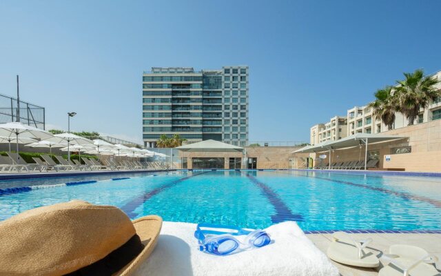 ApartHotel Okeanos on the Beach