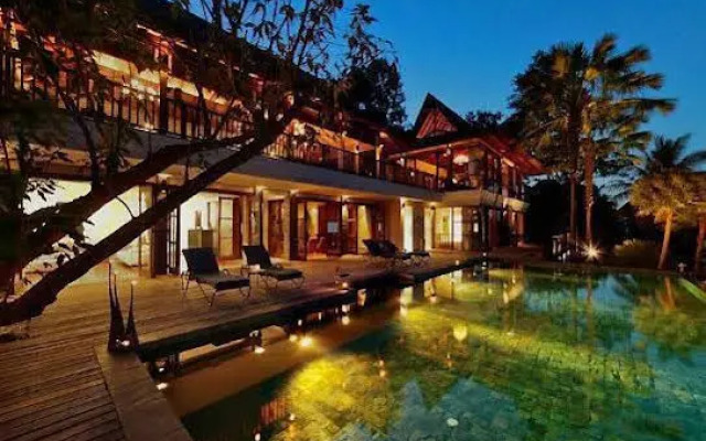 Solymar Villa