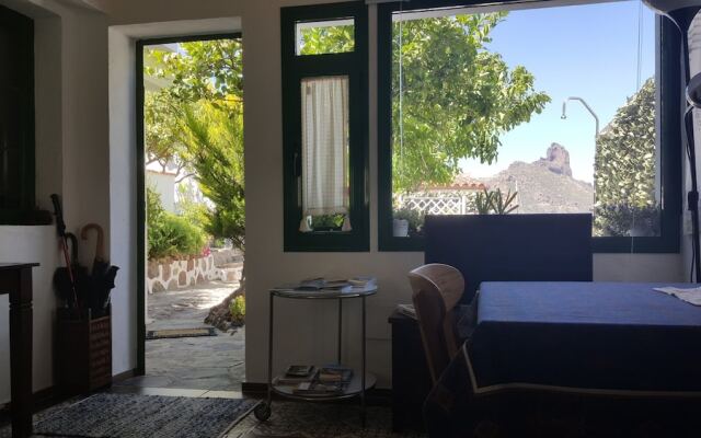 Casa Santana Segura