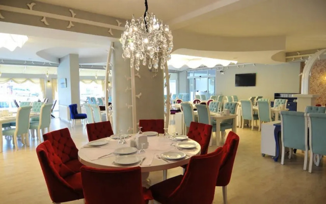 Kadhirga Hotel