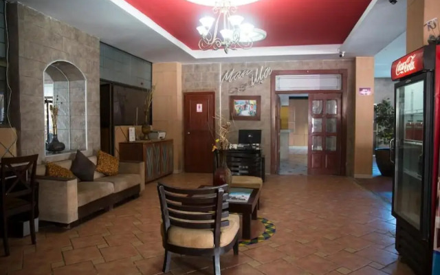 Tropical Inn
