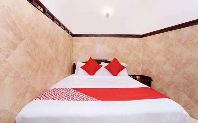Oyo 40141 Ascot Hotel