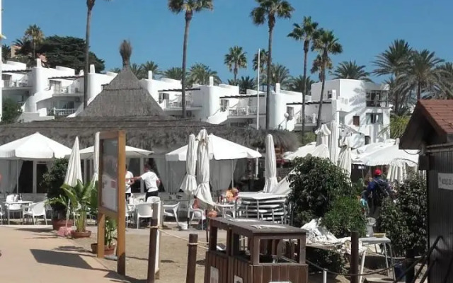 La Bandera Apartments
