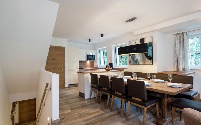 Luxury Chalet in Leogang With a View of the Mountains