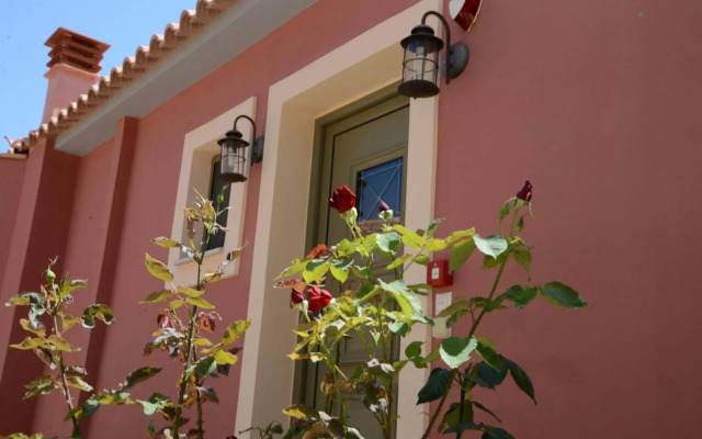Dio Guesthouses