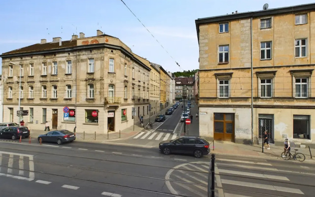 Wooden Cracow Studio by Renters