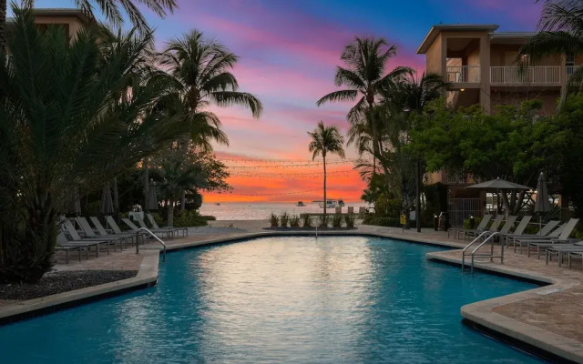 Island View 1BR Residence With Balcony