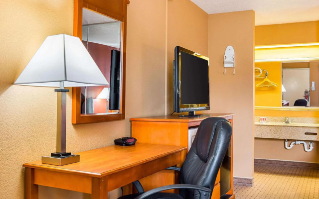 Econo Lodge Jacksonville near Little Rock Air Force Base