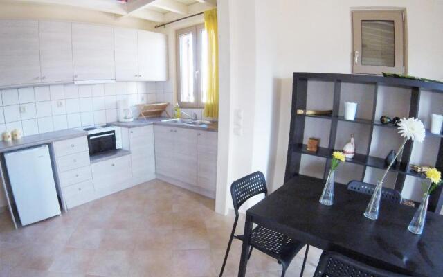 Arapakis Apartment