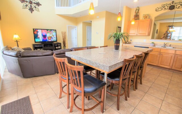 Maderia Beach Villa 6 Bedroom