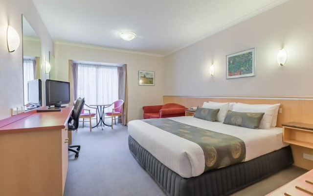 The Waverley International Hotel