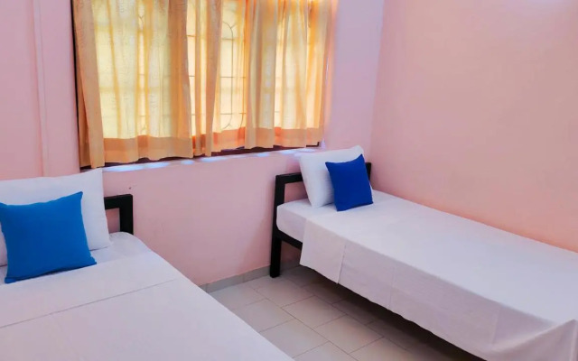 A4 Beach Hostel Negombo