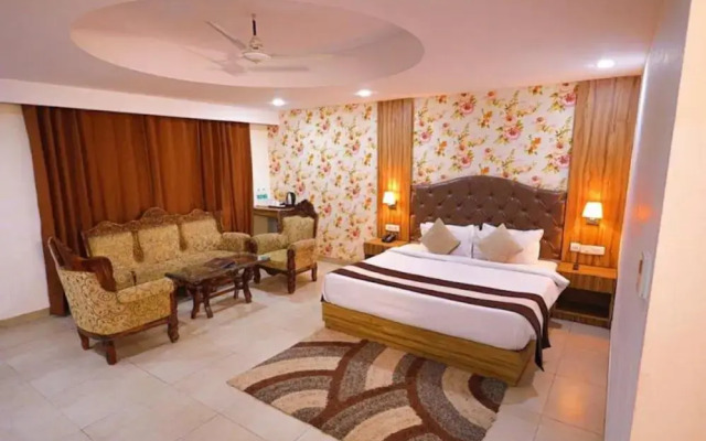 Capital O 49540 Royal Park Resorts