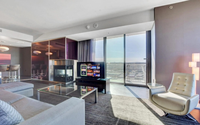 Palms Place