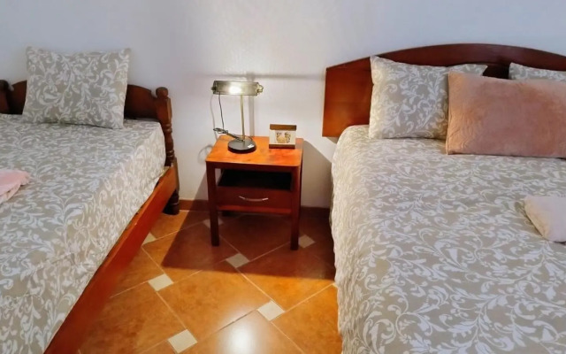 Hospedaje Boutique LEOS EIRL