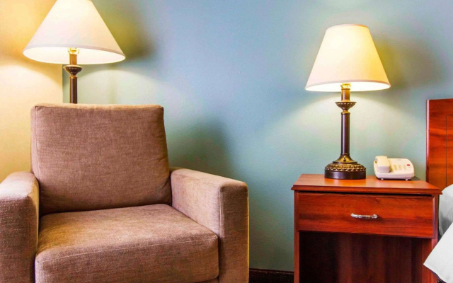 Sleep Inn & Suites Evansville - Casper